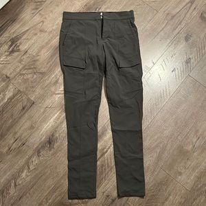 Athleta Trekkie Legging